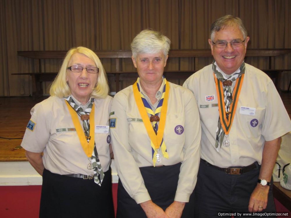 Cub Leader Recognised For Distinguished Service 28th Croydon Scouts